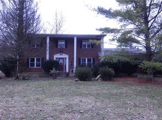 1731 McClellan Rd, Xenia, OH 45385