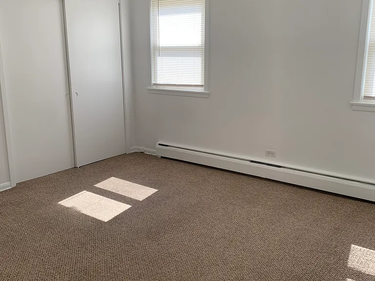 5120 Greenwood St #2 — Photo 11