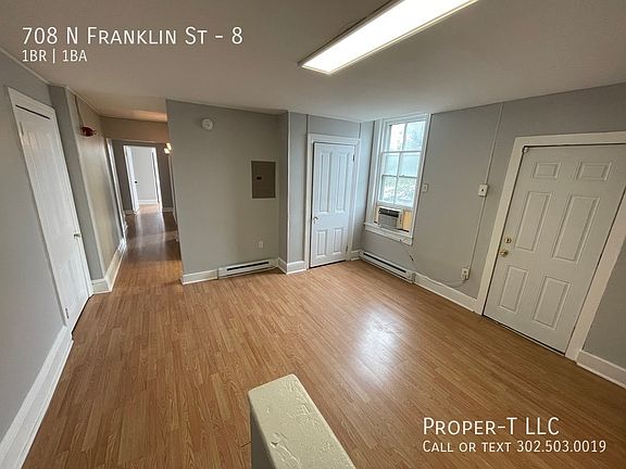 3rd image of 708 N Franklin St APT 8