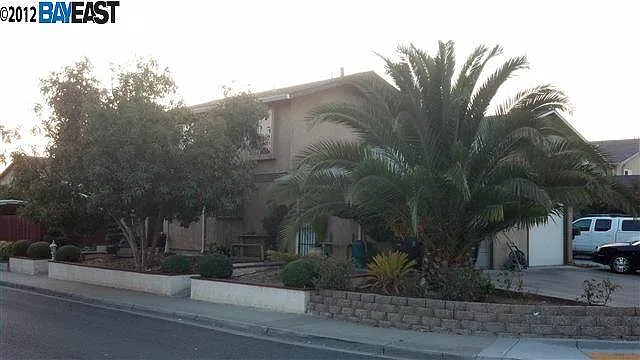 33759 9th St photo 1