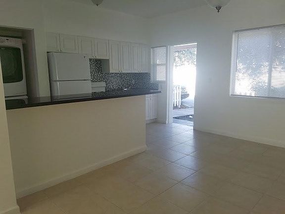 3rd image of 5040 NE 2nd Ave #5