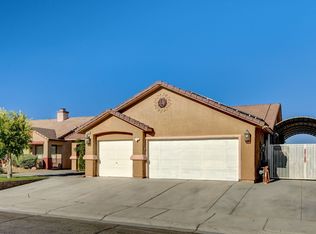 2808 Glen Aulin St, Las Vegas, NV 89108