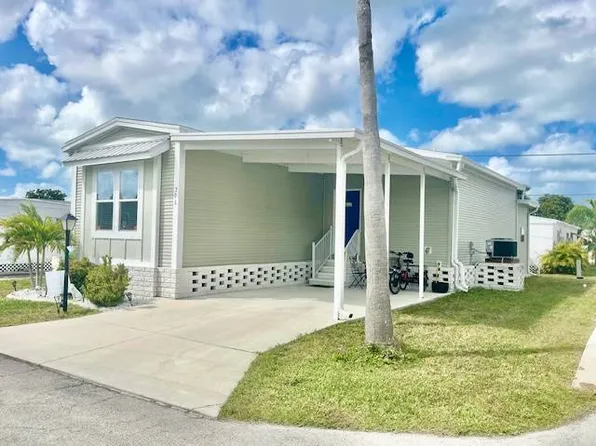 706 Bamboo Ct #706, Naples, FL 34110