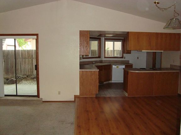 5th image of 6898 Belhaven Dr