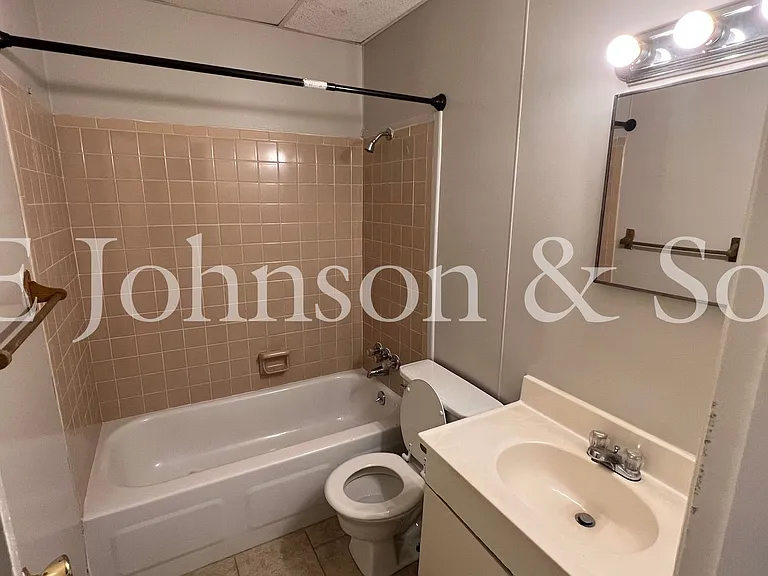 5020 Reidsville Rd #12 — Photo 7