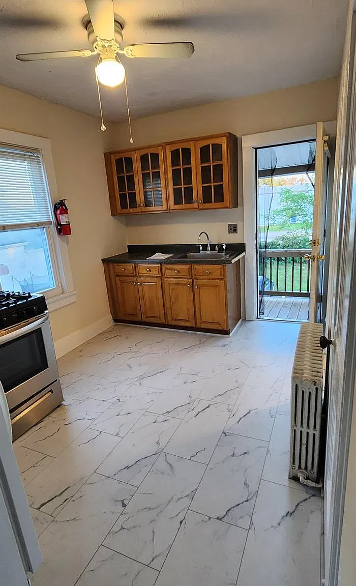 1 bed, 1.0 bath, 2280 sqft, $1,500 — Photo 4