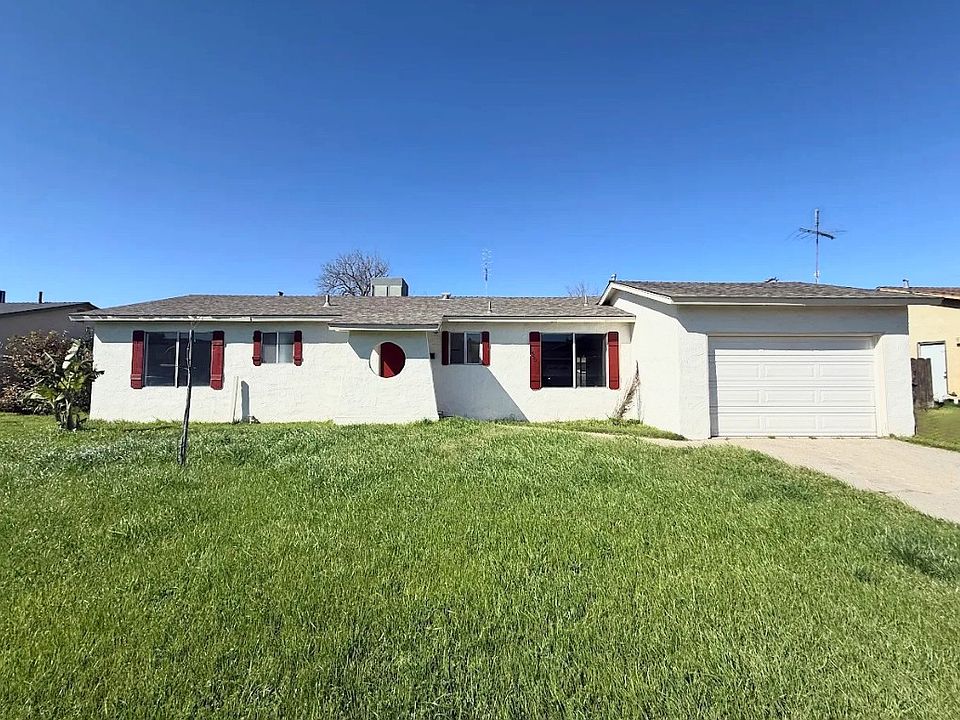 1st image of 1351 Virginia St