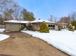 225 Wahwahtaysee Way, Battle Creek, MI 49015