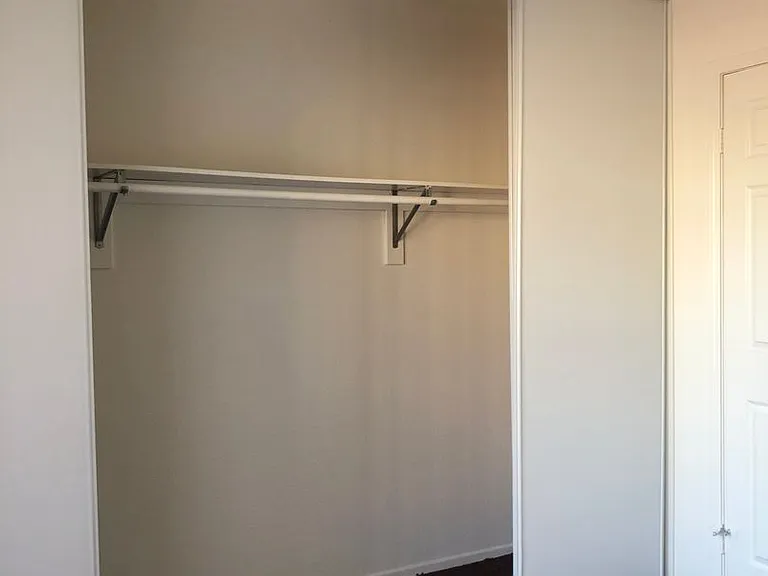 Elm Terrace Apartments — Photo 24