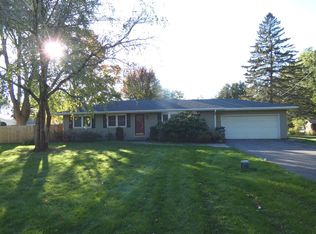 10N772 S Airlite St, Elgin, IL 60123