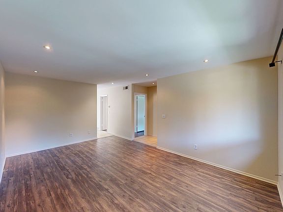 5th image of 149-167 N Cambridge Ave #165