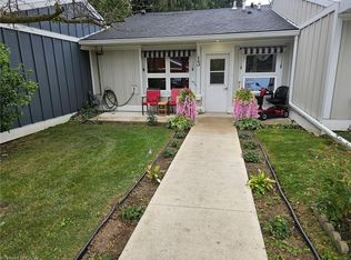 13 Sister Varga Ter, Hamilton, ON L9B 1T8