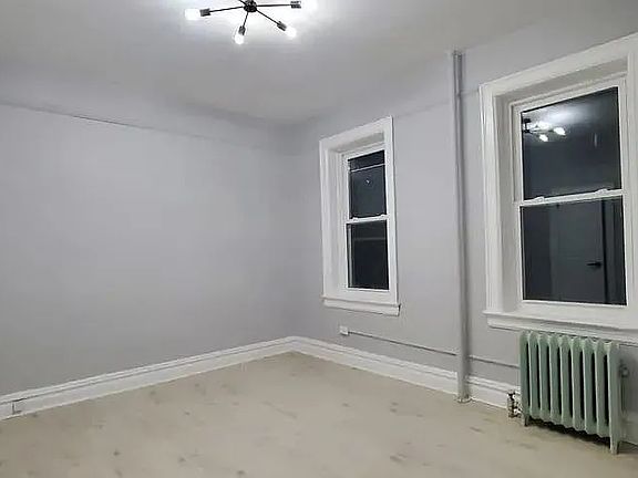 4th image of 319 Summit Ave #6C