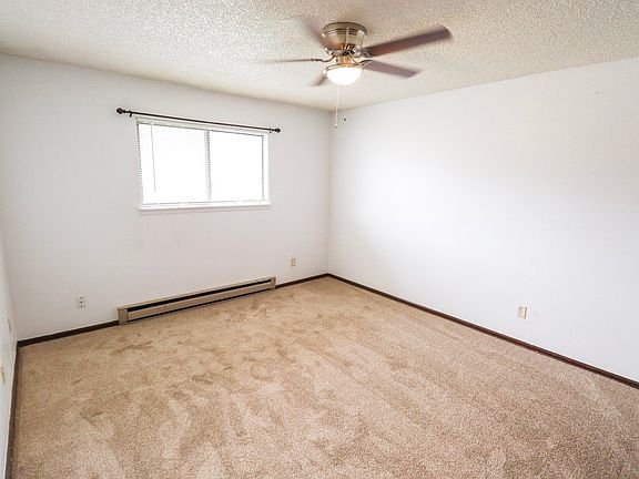 4th image of 102 Juniper Pl