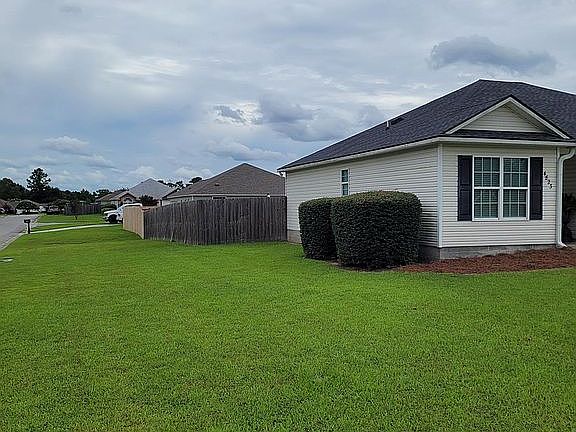2nd image of 4823 Stonewall Cir