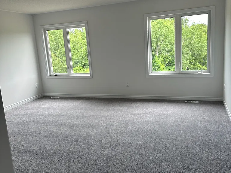 136 Thicketwood Ave — Photo 11