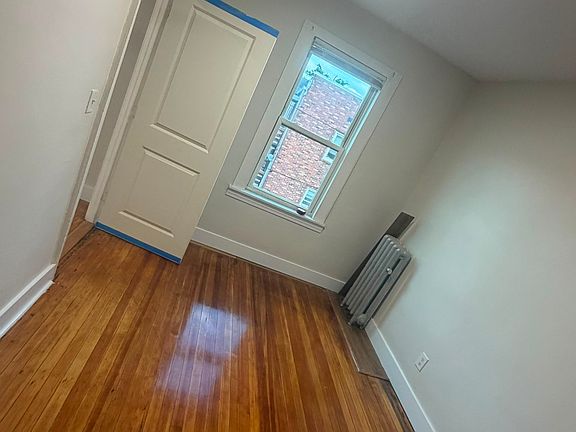 5th image of 1077 Main St #1-9