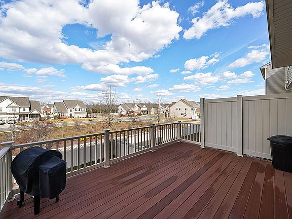 Spacious Deck 