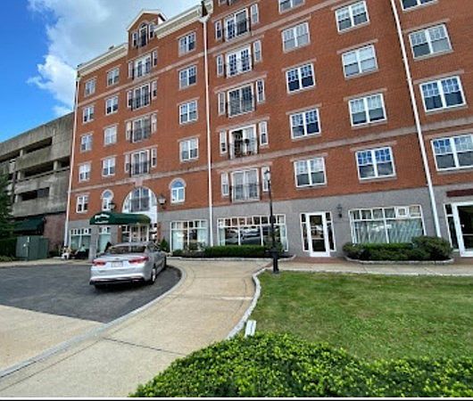 essex village apartments