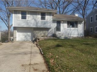 4827 N Sycamore Ave, Kansas City, MO 64119