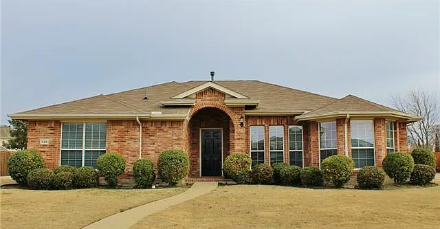 629 Rothschild Ln — Photo 1