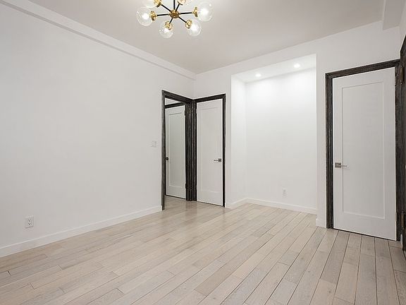 3rd image of 16 E 98th St APT 6D