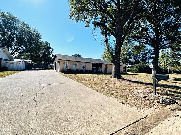 5th image of 2712 Melody Ln