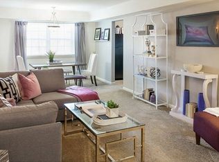 7701 Oakwood Rd #ML088-203, Glen Burnie, MD 21061