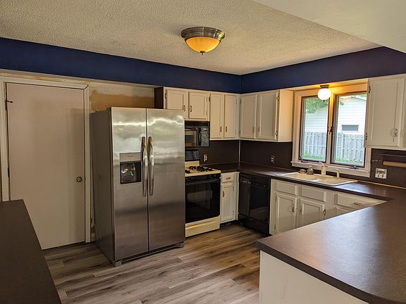 5th image of 7131 Georgetown Ave