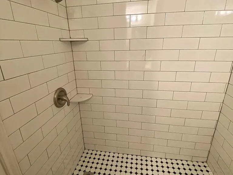 2401 Leon St #206 — Photo 9