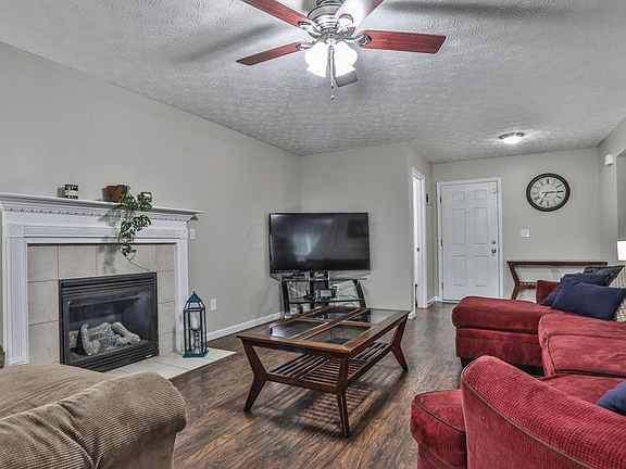 5th image of 3061 Creekhaven Dr