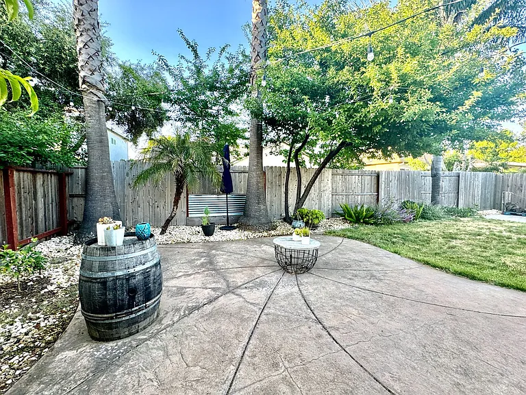 3550 Saint Lucia Pl — Photo 36