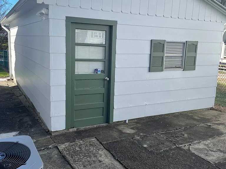 311 Spiker Ave — Photo 11