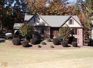 5132 Glen Forrest Dr, Flowery Branch, GA 30542