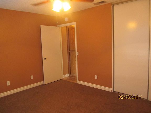 2nd image of 28100 Gardena Dr