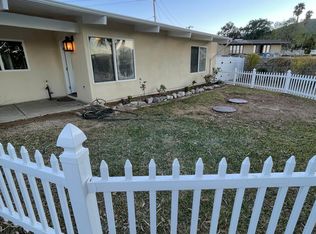 1441 Paseo Grande #B, Corona, CA 92882