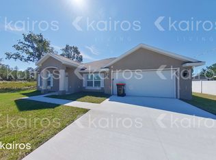 12 Malauka Circle Ln, Ocklawaha, FL 32179