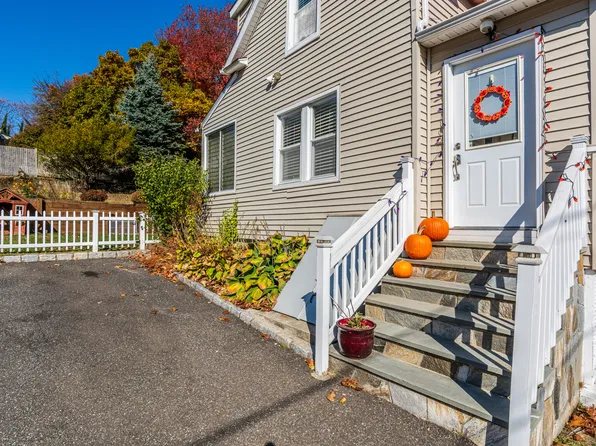 310 Castle Avenue, Fairfield, CT 06825