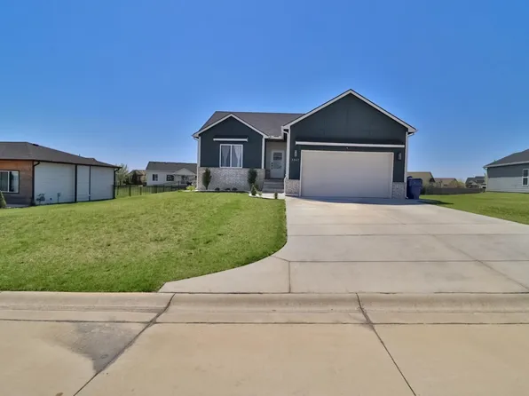 5247 N Cambridge St, Wichita, KS 67226