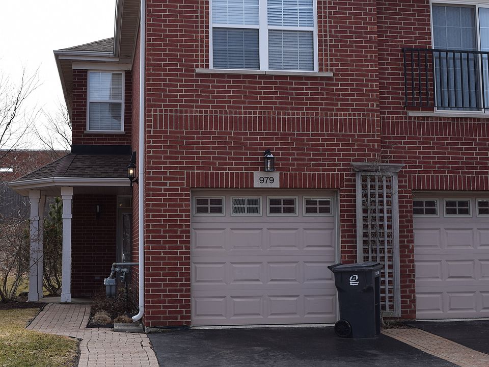 1st image of 979 Kensington Dr #9-A1
