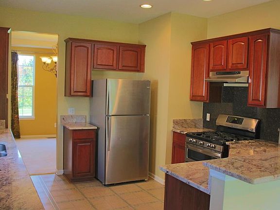5th image of 10406 Townley Ct