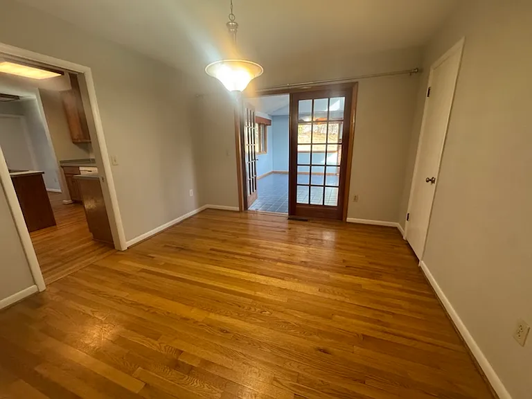 1611 Kennedy Ave — Photo 9