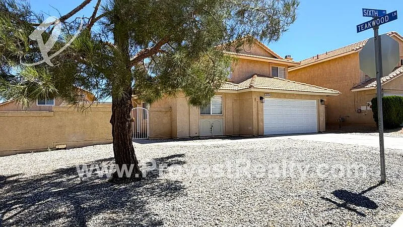 4 bed, 2.5 bath, 1646 sqft, $2,300 — Photo 3