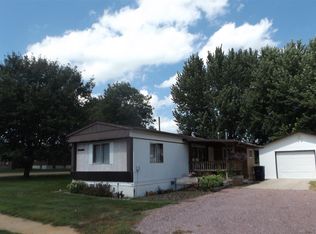 1103 W Main St, Sargent, NE 68874