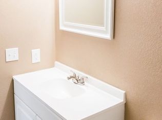 116 E 10th Ave APT 14, Hutchinson, KS 67501