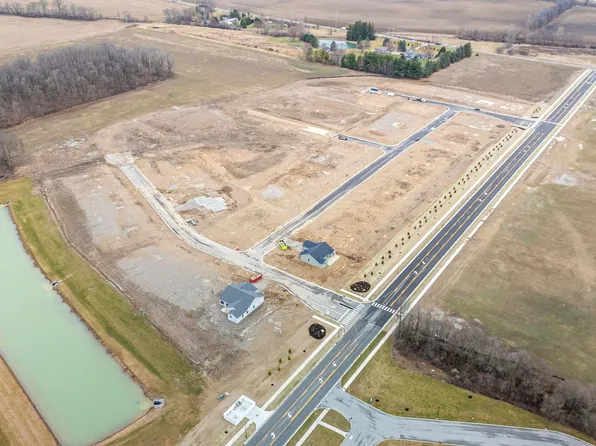 506 Caribou Xing #4, Auburn, IN 46706