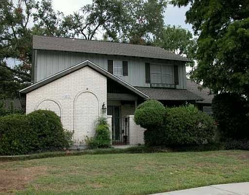 1st image of 4025 S Pin Oak Ave