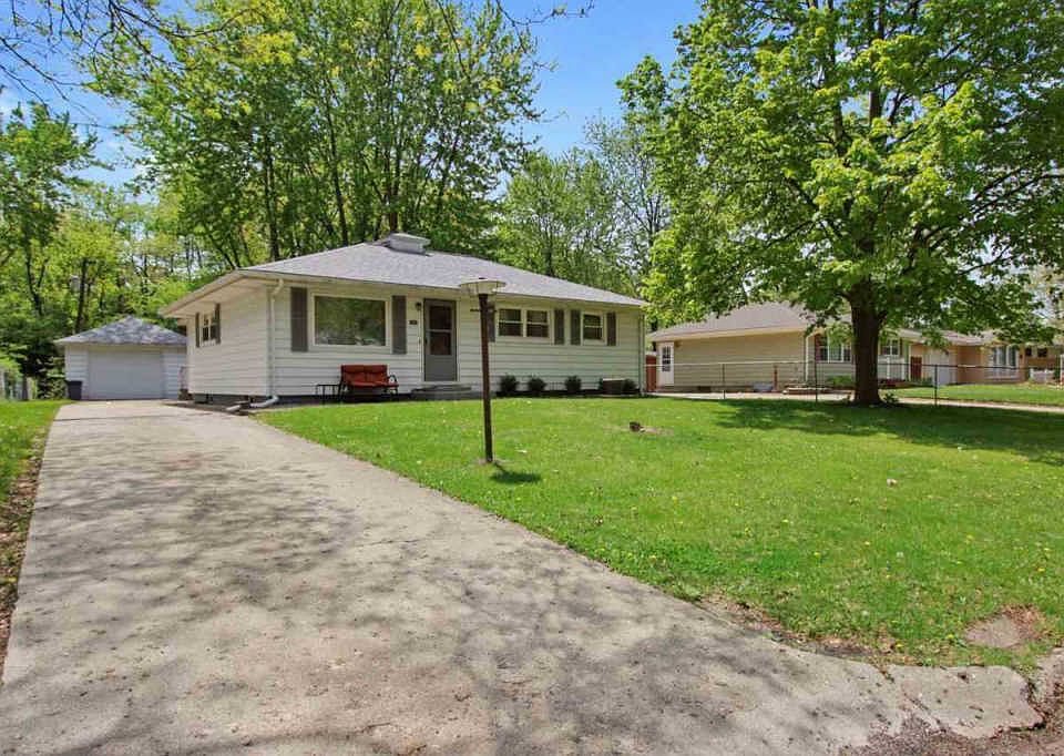 1st image of 1934 W White Oak Dr