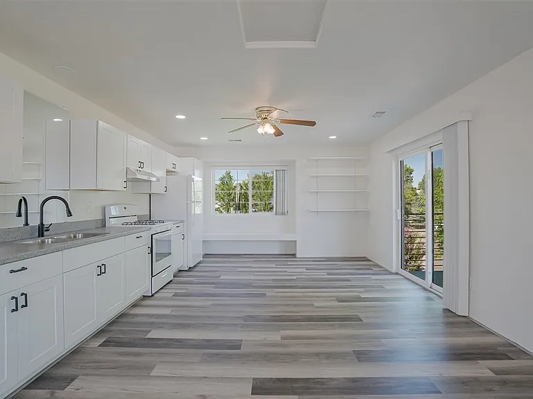 3204 Jack Dr — Photo 6