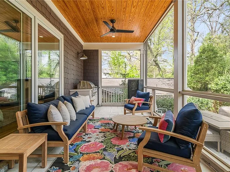 1381 Wessyngton Rd NE — Photo 5